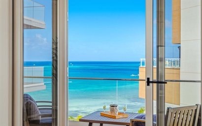 2BS-Reef7C - New Modern Exclusive Oceanview Condo 2