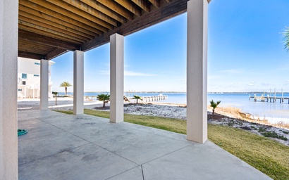 An Island in the Sun 4