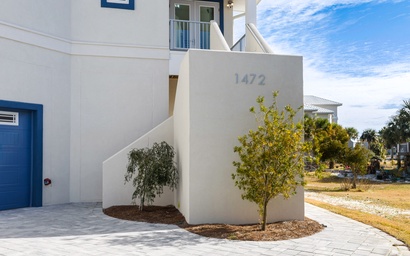 An Island in the Sun 7