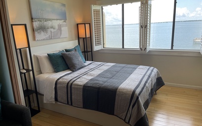 Treasure by the Sound 10