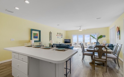 Sweet Alice's Sandcastle 10