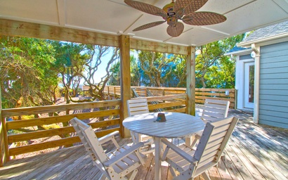 Seacluded Tree House 9