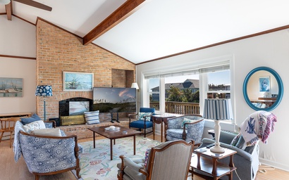 The Griffin House Main Floor 6