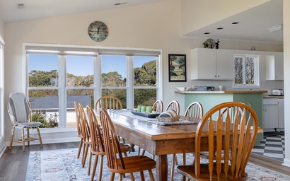 Black Dog Beach House 10