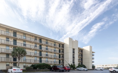 Smuggler's Cove 205 3