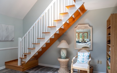 Seacluded Tree House 7