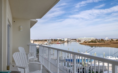 Olde Towne Yacht Club 215 7