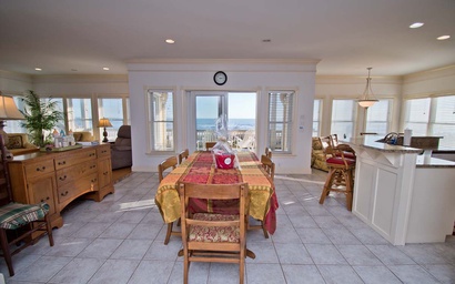 Patty's Beach House 9