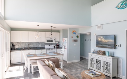 2 Seas the Day West 7