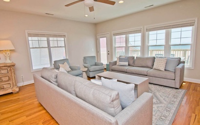 The Coastal Escape 6