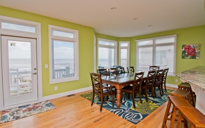 A Southern Exposure 10