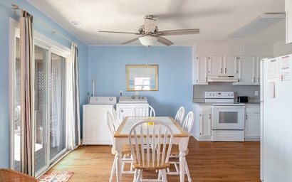 Sassy Seagull East 7