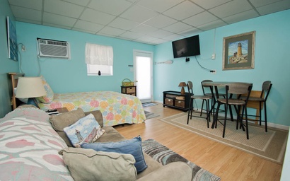 Pelican's Roost 11 4