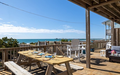 Angel's At the Pier East - formerly Conch Inn 9