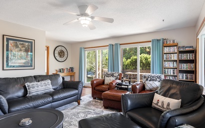 Black Dog Beach House 9