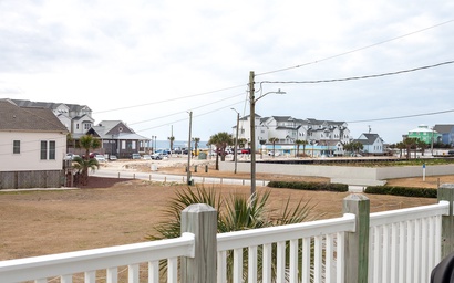 Molly's Beachside Cottage 2