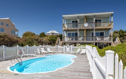 Susie's Ocean Retreat (formerly Footprints) 4