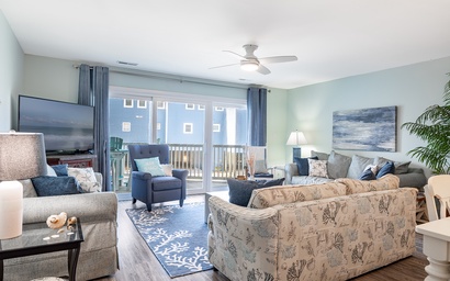 Colony By The Sea 106 4