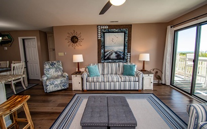 Pebble Beach D-106 6