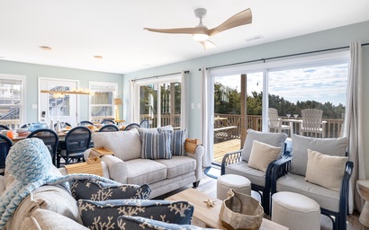 Angel's At the Pier East - formerly Conch Inn 8