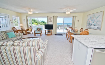 Angel's At the Pier East - formerly Conch Inn 8