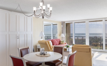 Smuggler's Cove 205 9