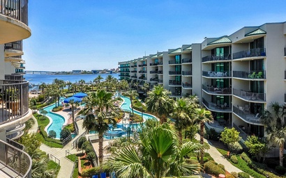 Phoenix on the Bay S60 5