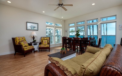 Pelican Roost 9407 5