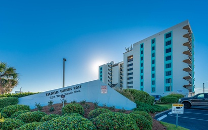 Island Winds East 809