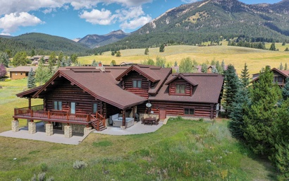 MDW Red Feather Lodge