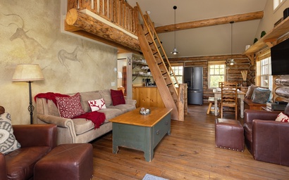 Rustic Ridge Retreat 5