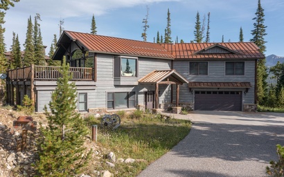 ML Grey Moose Lodge 3
