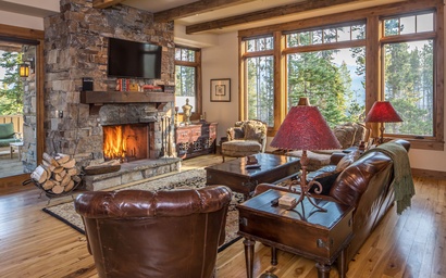 Bear Paw Den