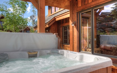 Silver Star Alpine Lodge 2