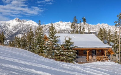 Featured Property Rustic Ridge Retreat