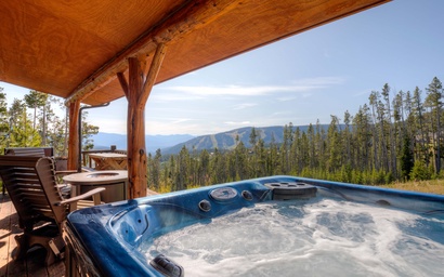 Rustic Ridge Retreat 2