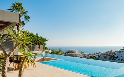 Maison de Cortes and Mantea Casa Cabo