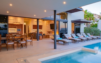 Villa Nazar and Villa Persia 7