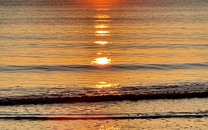 Cottage by the Sea 2