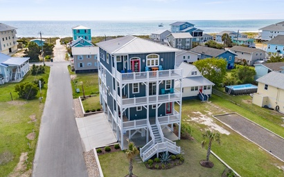 The Caddyshack at Carolina Beach