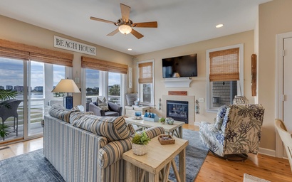 Lakefront Paradise 5