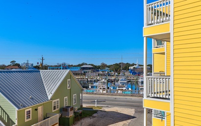 Going Coastal in Beach Harbour