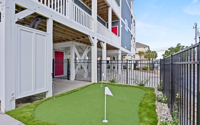 CD1118: The Caddyshack at Carolina Beach 4
