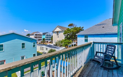 NFW1518: Spacious Beach Retreat 5
