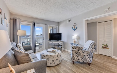 Going Coastal in Beach Harbour 5