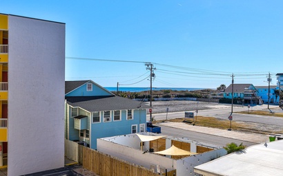 Going Coastal in Beach Harbour 4