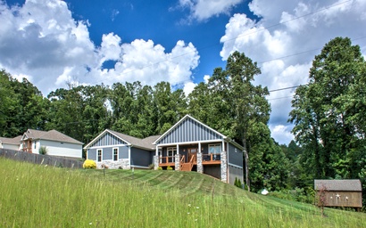 Featured Property Blue Ridge Retreat