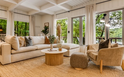 Tranquility Lake House 6