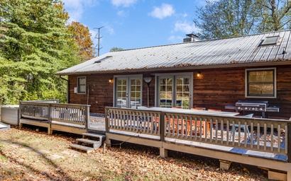 Hill Top Tree House 5