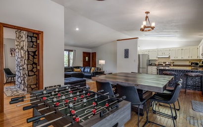 Hill Top Tree House 2